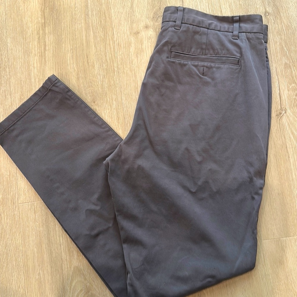 Everlane Uniform Chinos - Excellent condition!